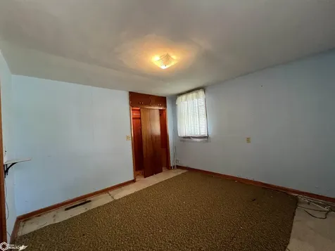 502 W Main Street Agency IA 52530