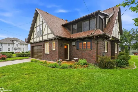 1119 N 4th Street Burlington IA 52601