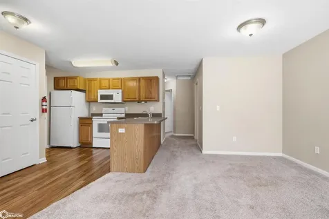 514 E Olive Street Marshalltown IA 50158