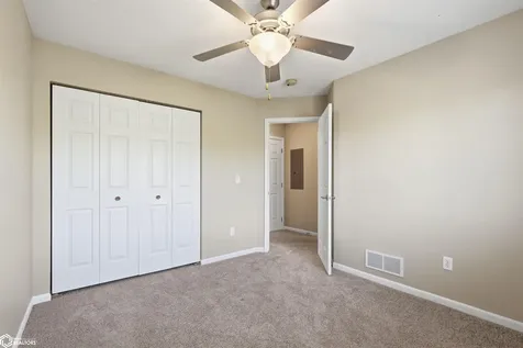 514 E Olive Street Marshalltown IA 50158