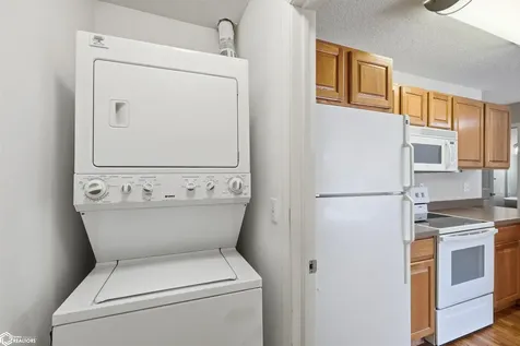 514 E Olive Street Marshalltown IA 50158