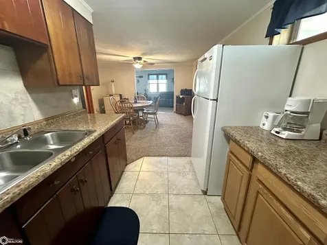 2082 Larrys Drive Brooklyn IA 52211