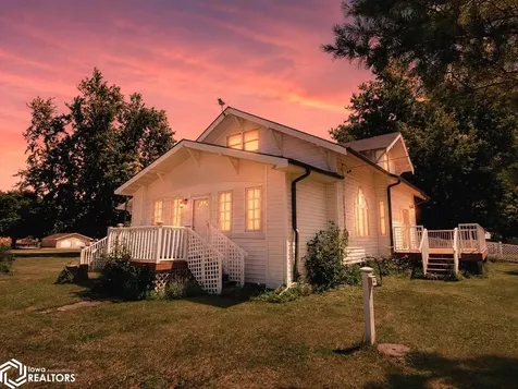 1089 Linby Street Packwood IA 52580