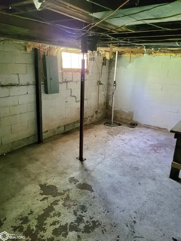 1089 Linby Street Packwood IA 52580