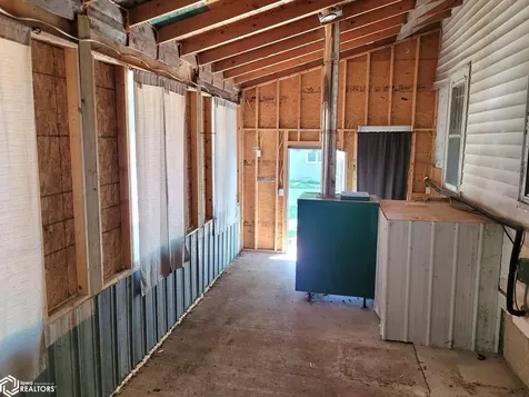 1089 Linby Street Packwood IA 52580
