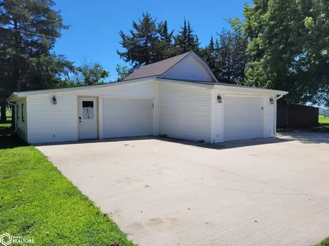 1089 Linby Street Packwood IA 52580