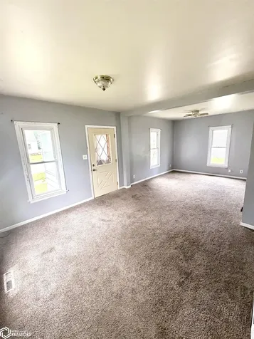 1305 N Monroe Avenue Mason City IA 50401