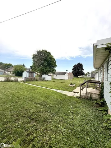 1305 N Monroe Avenue Mason City IA 50401