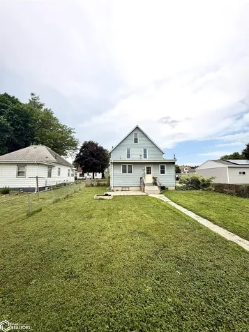 1305 N Monroe Avenue Mason City IA 50401