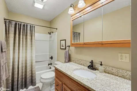204 Bohen Street Marshalltown IA 50158