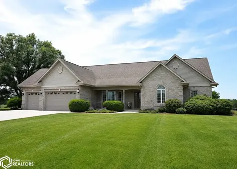 1811 N Highway 5 Albia IA 52531