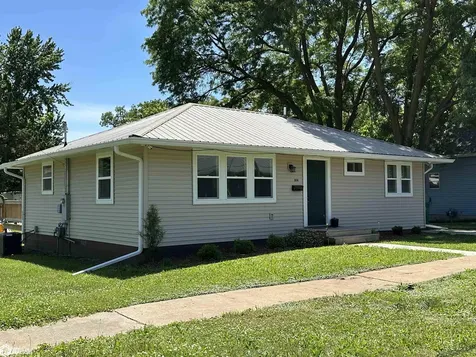 804 W Grimes Fairfield IA 52556