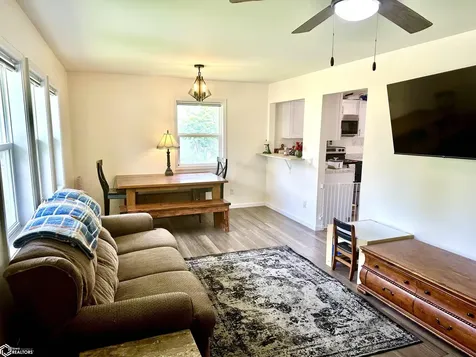 804 W Grimes Fairfield IA 52556