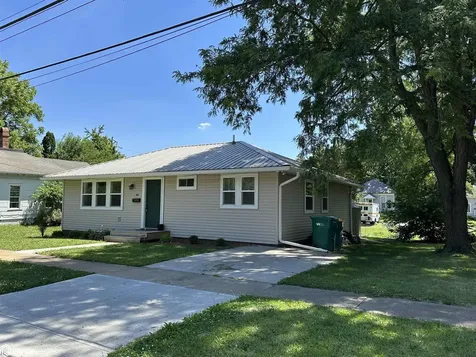 804 W Grimes Fairfield IA 52556