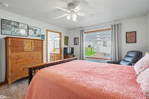 2515 S 8th Street Marshalltown IA 50158