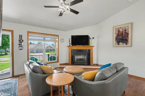 2515 S 8th Street Marshalltown IA 50158