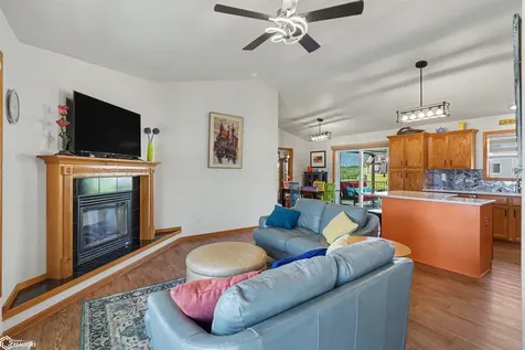 2515 S 8th Street Marshalltown IA 50158