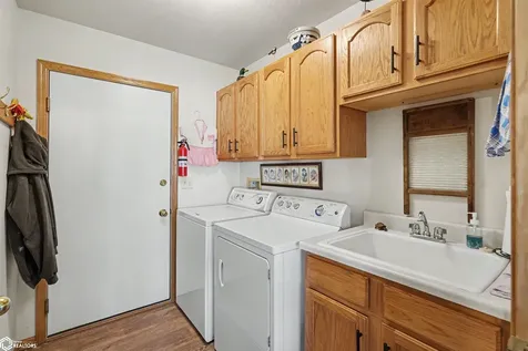 2515 S 8th Street Marshalltown IA 50158
