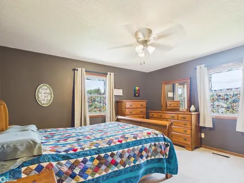1151 Clearview Drive Oskaloosa IA 52577