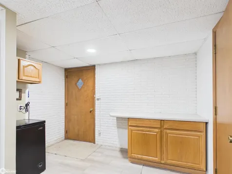 1151 Clearview Drive Oskaloosa IA 52577