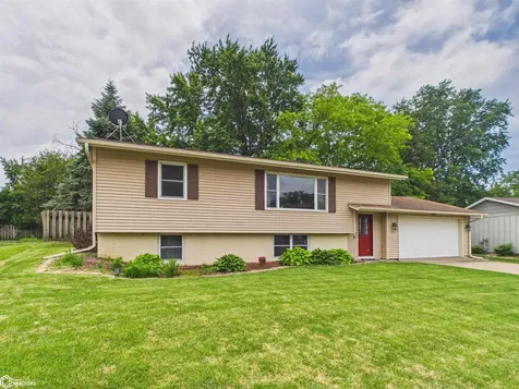 1151 Clearview Drive Oskaloosa IA 52577