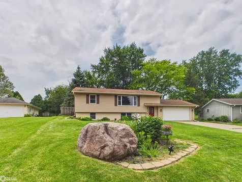 1151 Clearview Drive Oskaloosa IA 52577