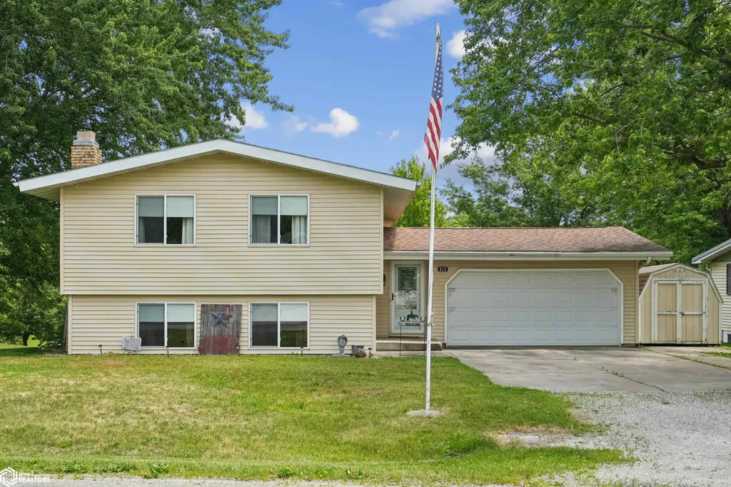 313 Terrace Lane Montezuma IA 50171