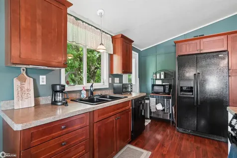 313 Terrace Lane Montezuma IA 50171