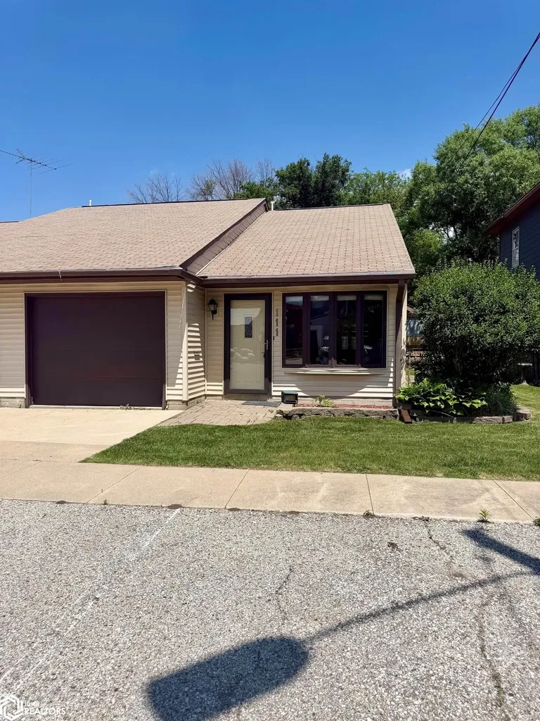 111 2nd Avenue NE Clarion IA 50525