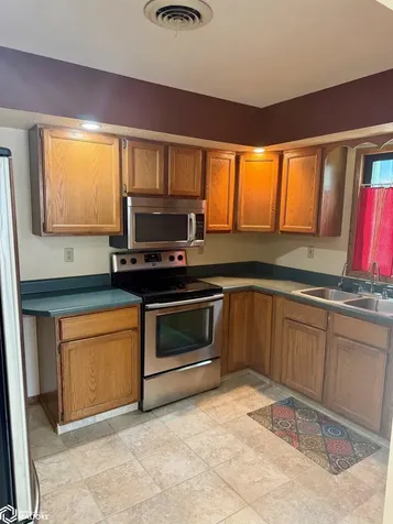111 2nd Avenue NE Clarion IA 50525