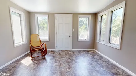 124 W Alta Vista Ottumwa IA 52501