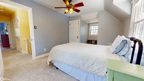 124 W Alta Vista Ottumwa IA 52501