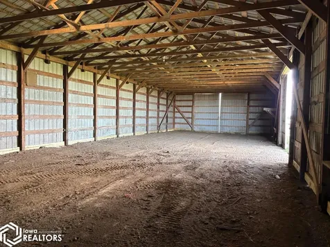 2371 79th Street Drive Blairstown IA 52301