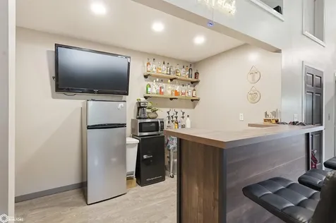 275 Center Point Drive Montezuma IA 50171