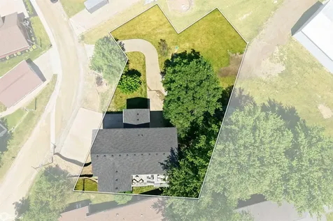 275 Center Point Drive Montezuma IA 50171