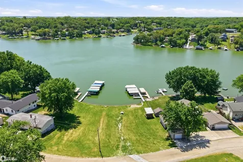 275 Center Point Drive Montezuma IA 50171