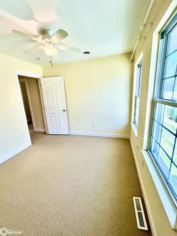 710 Orchard Place Fairfield IA 52556
