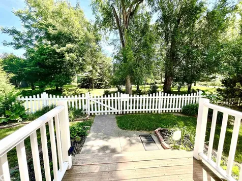 710 Orchard Place Fairfield IA 52556