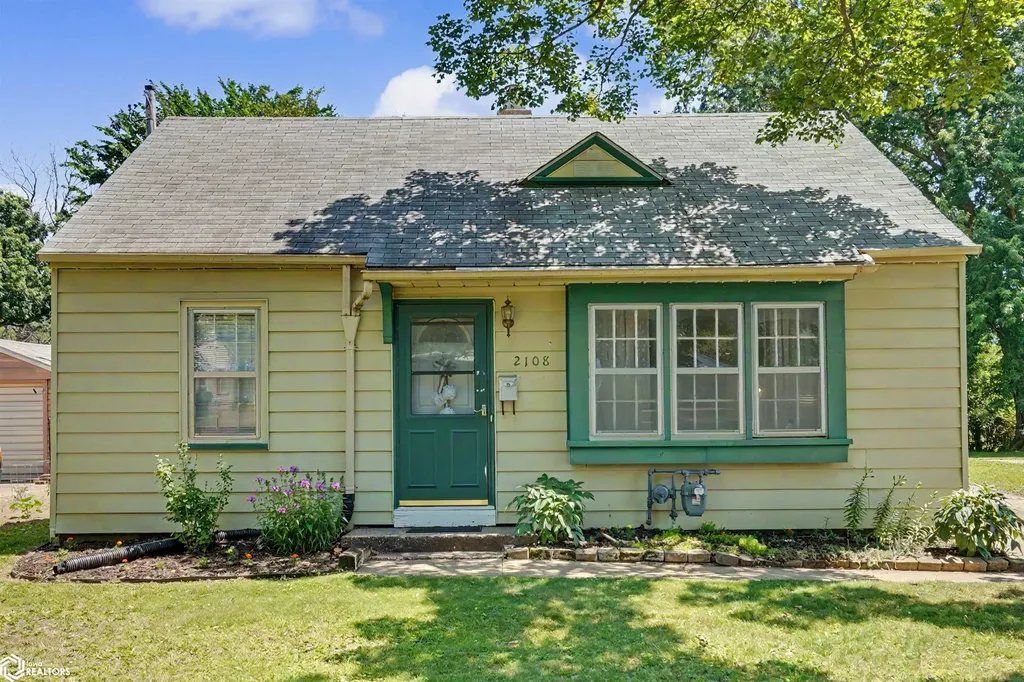 2108 Burlington Avenue Burlington IA 52601