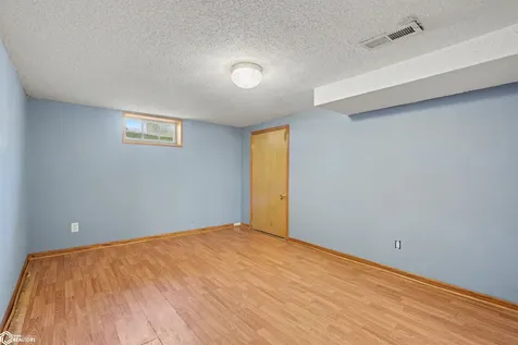 2108 Burlington Avenue Burlington IA 52601