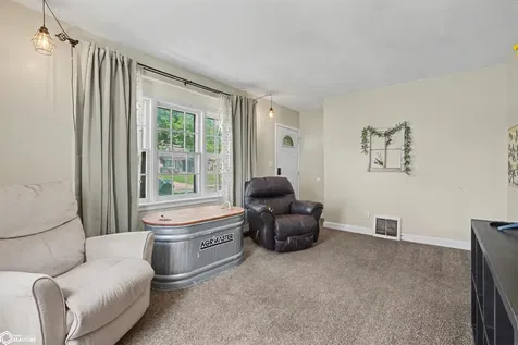 2108 Burlington Avenue Burlington IA 52601