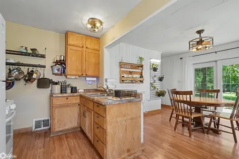 2108 Burlington Avenue Burlington IA 52601