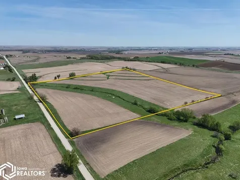 P Avenue Marengo IA 52301