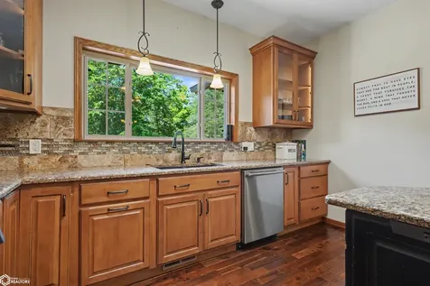 2529 Bass Drive New London IA 52645