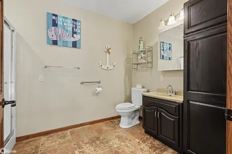 2529 Bass Drive New London IA 52645