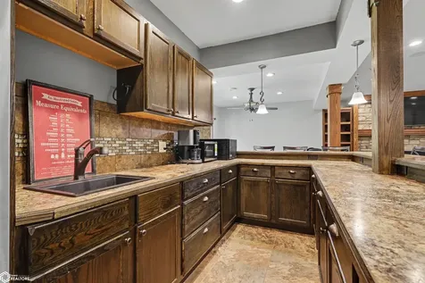 2529 Bass Drive New London IA 52645