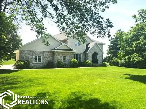 1511 W Valleyview Drive Algona IA 50511