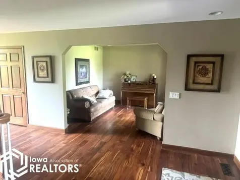1511 W Valleyview Drive Algona IA 50511