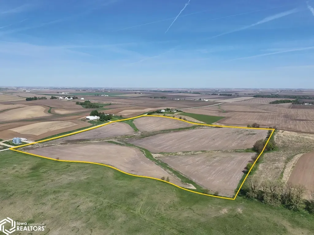 25TH Avenue Blairstown IA 52301