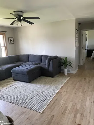 511 N Orchard Street Brooklyn IA 52211